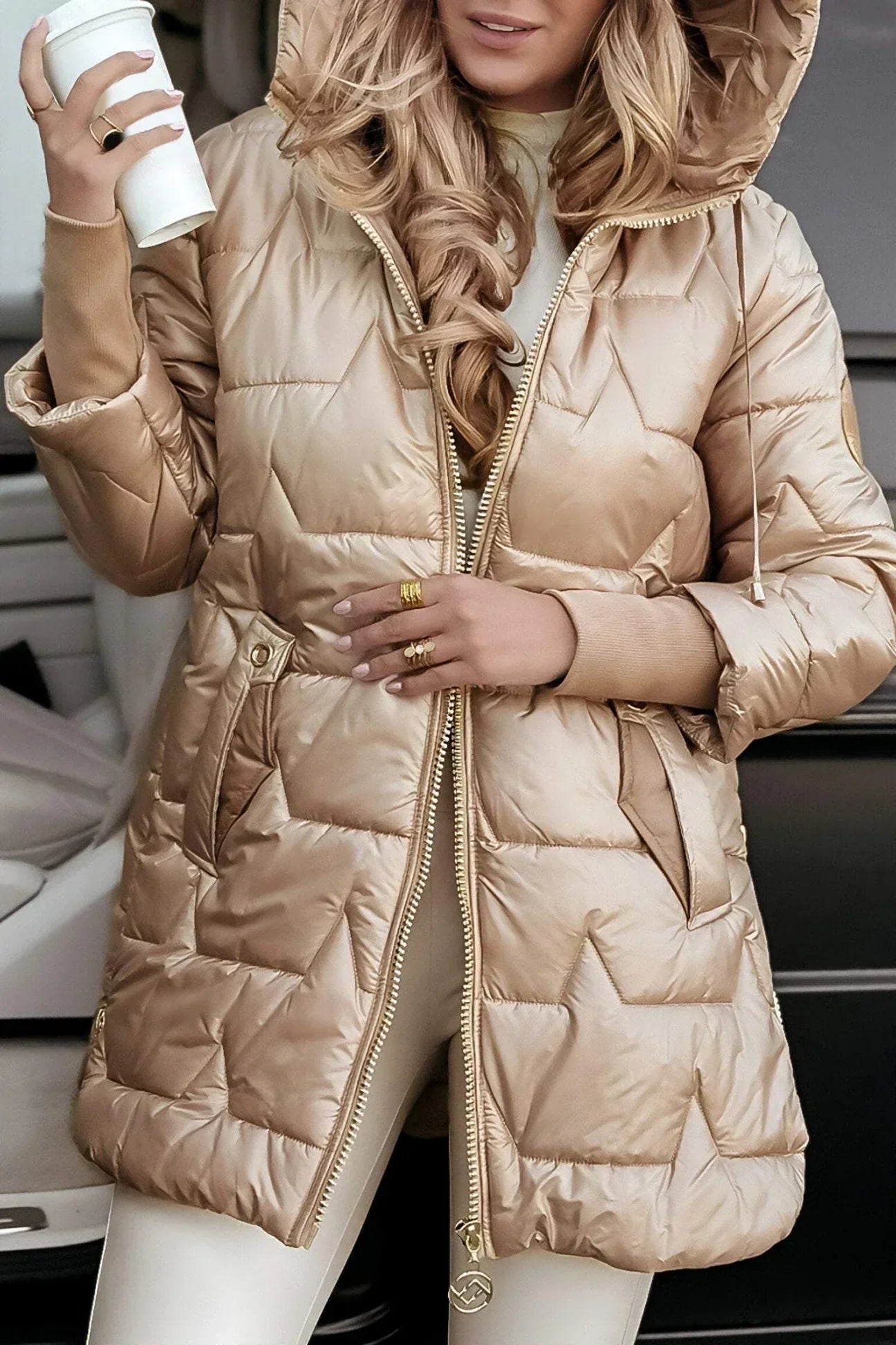 Mary - Elegant Winter Coat with Hood and Lining